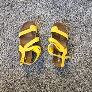Brand new yellow and tan buckle sandals